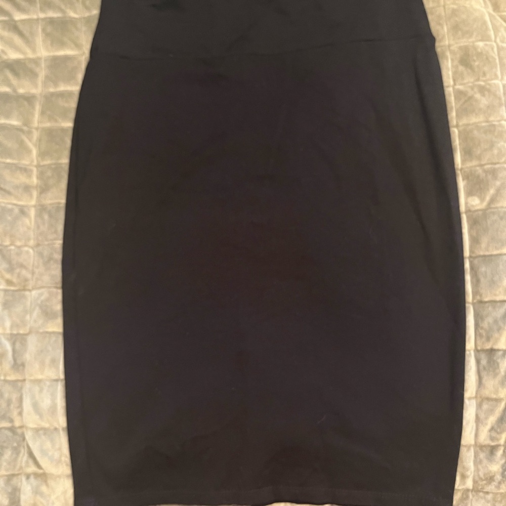 Elegant Black Pencil Skirt